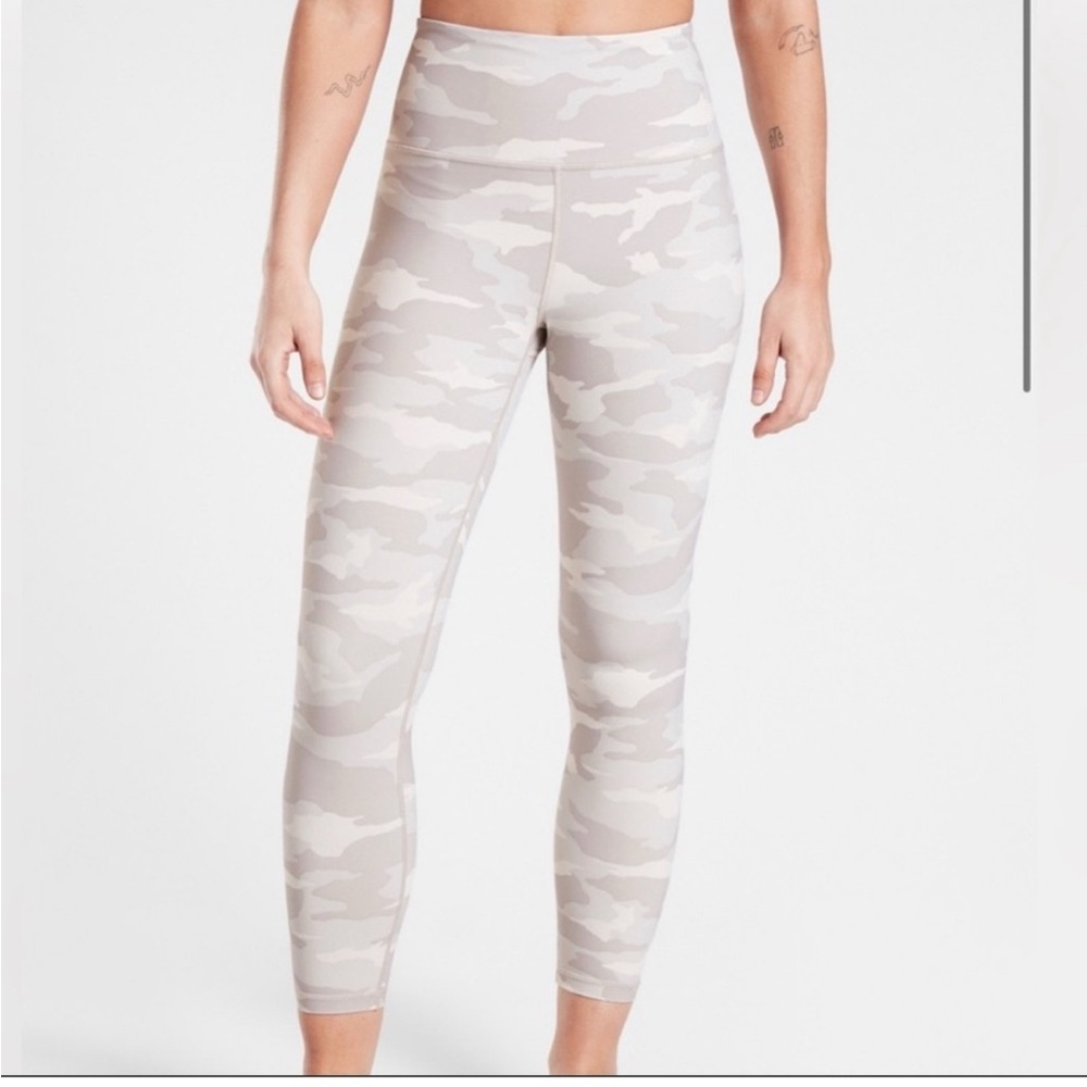 Athleta Camouflage High-Waisted Leggings L